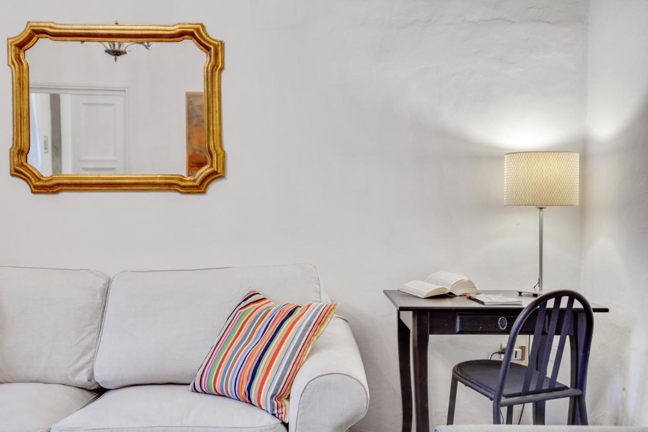 פירנצה Porta Rossa Apartments Near Ponte Vecchio מראה חיצוני תמונה