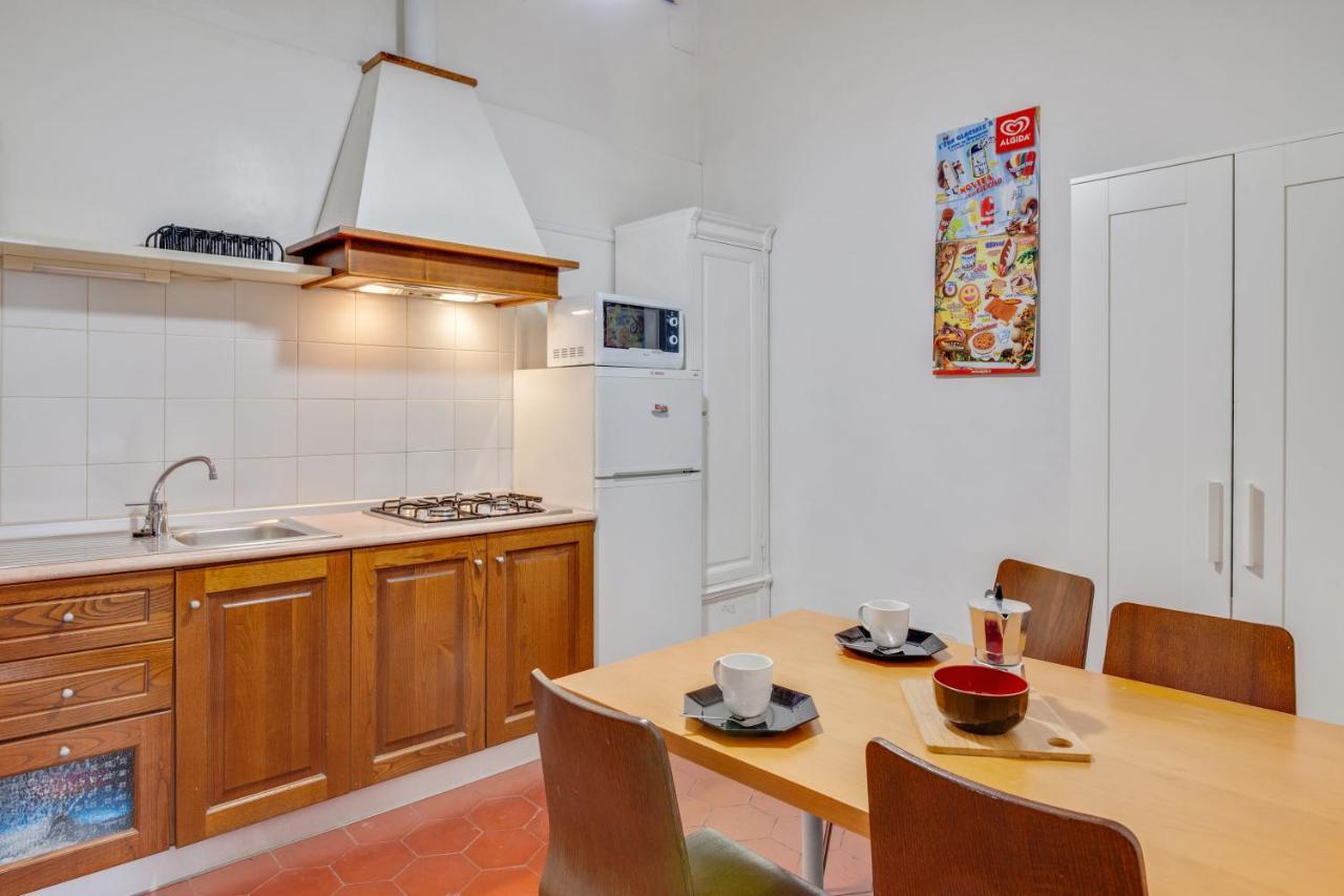פירנצה Porta Rossa Apartments Near Ponte Vecchio מראה חיצוני תמונה